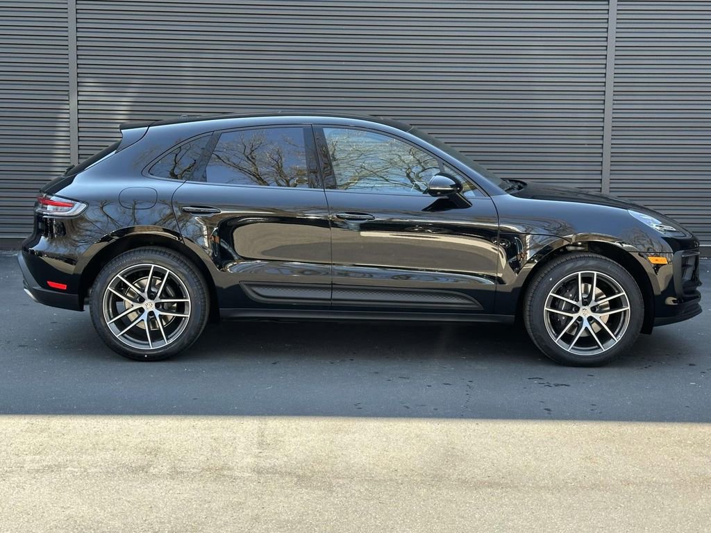 New 2026 Porsche Macan AWD/4WD image 6