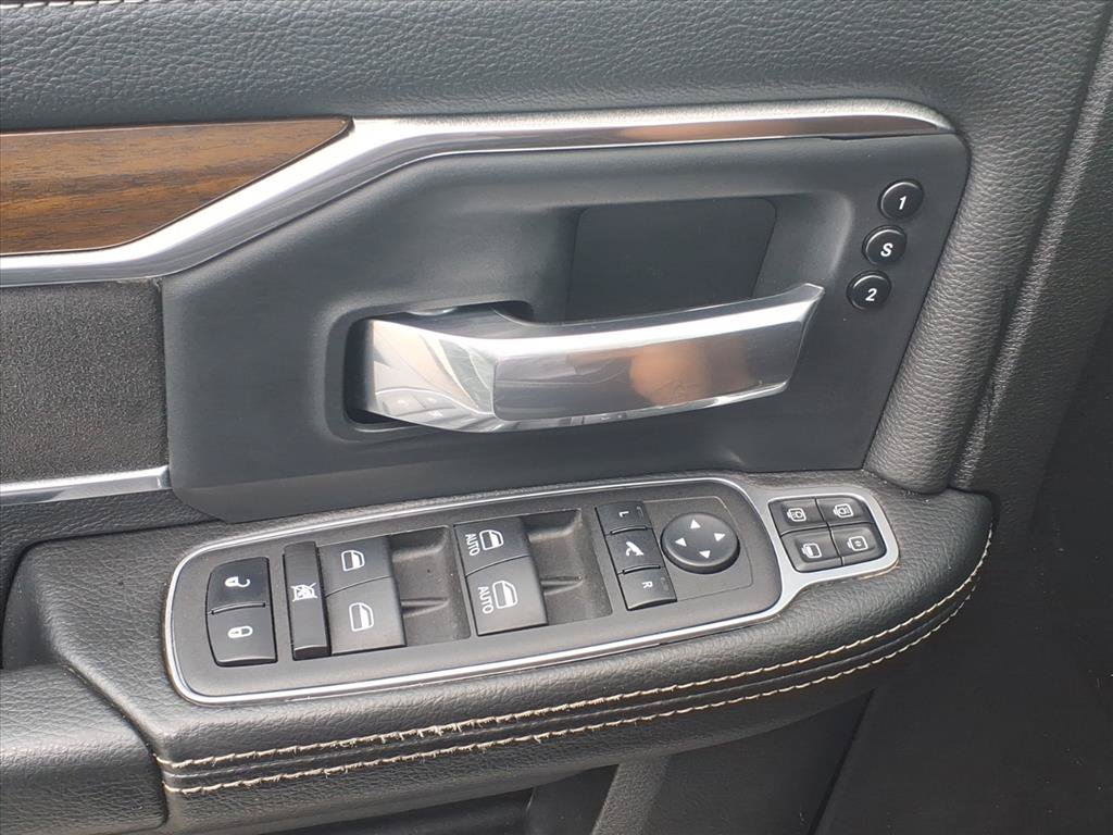 Used 2024 RAM 2500 Laramie AWD/4WD image 17