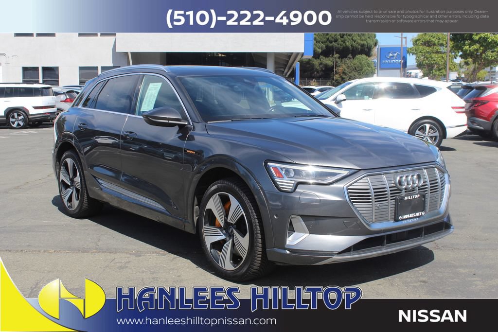 Used 2019 Audi e-tron Prestige w/ Prestige Package AWD/4WD image 5