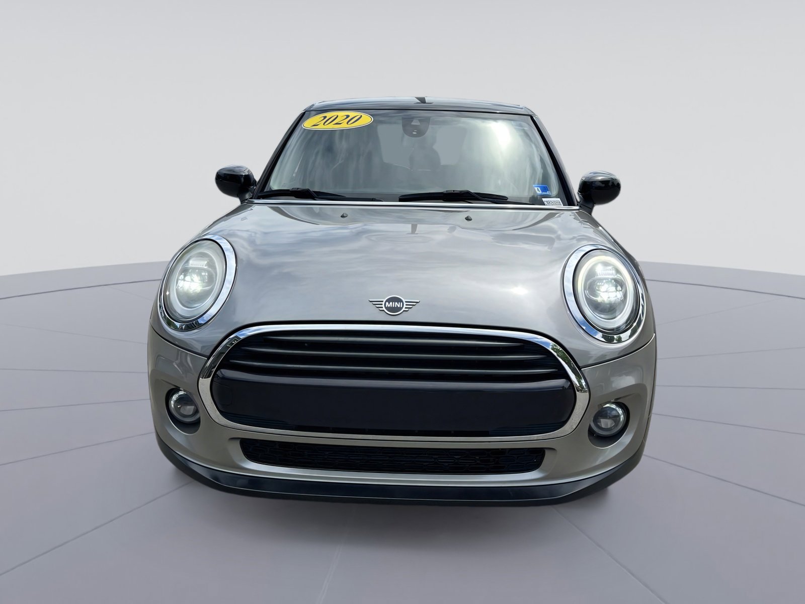 Used 2020 MINI Cooper 4-Door Hardtop w/ Storage Package image 16