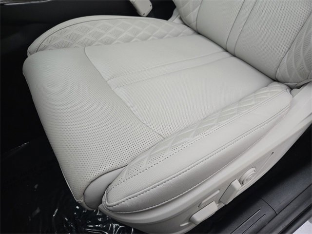 Certified 2025 Kia Sorento SX Prestige image 12