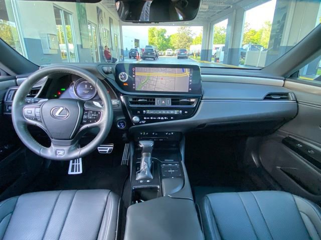 Used 2022 Lexus ES 300h F Sport w/ Accessory Package 2 image 16