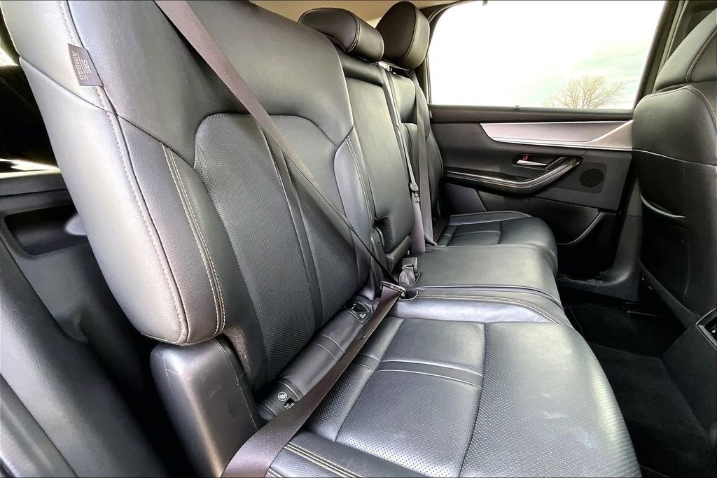 Used 2024 MAZDA CX-90 3.3 Turbo w/ Preferred Plus image 23