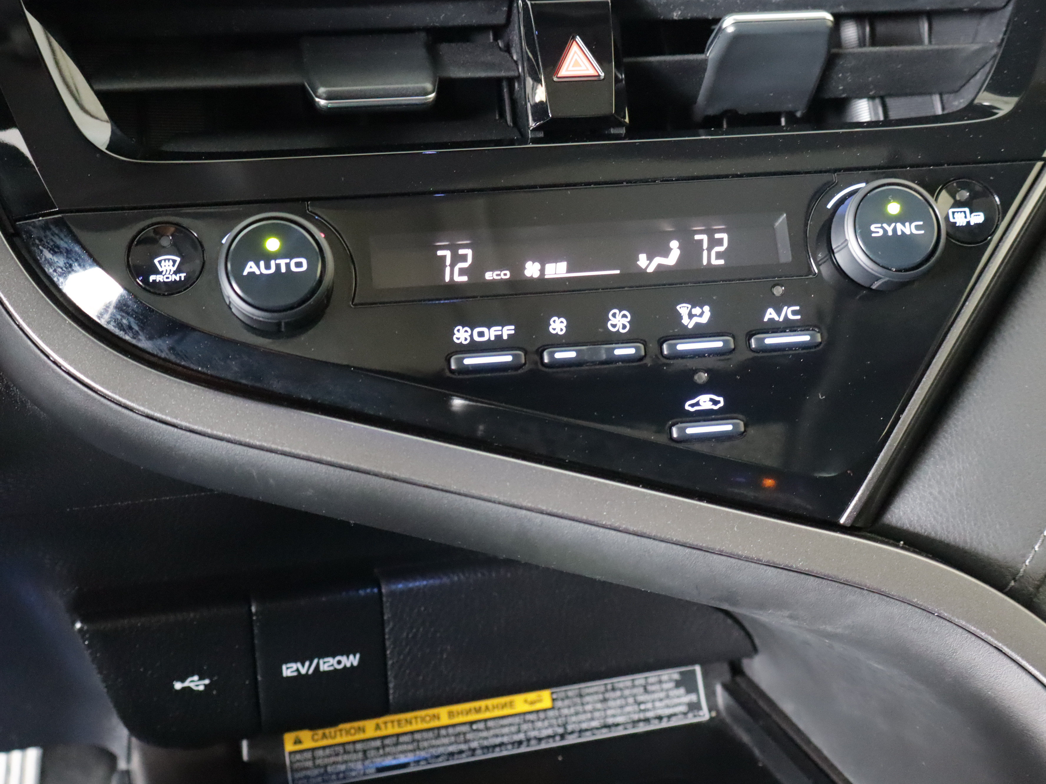 Used 2021 Toyota Camry XLE w/ Navigation Package AWD/4WD image 17