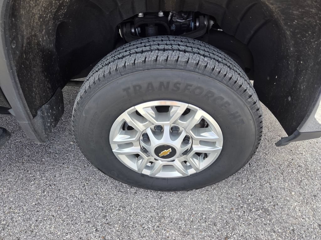 Used 2025 Chevrolet Silverado 2500 LT w/ Convenience Package AWD/4WD image 19