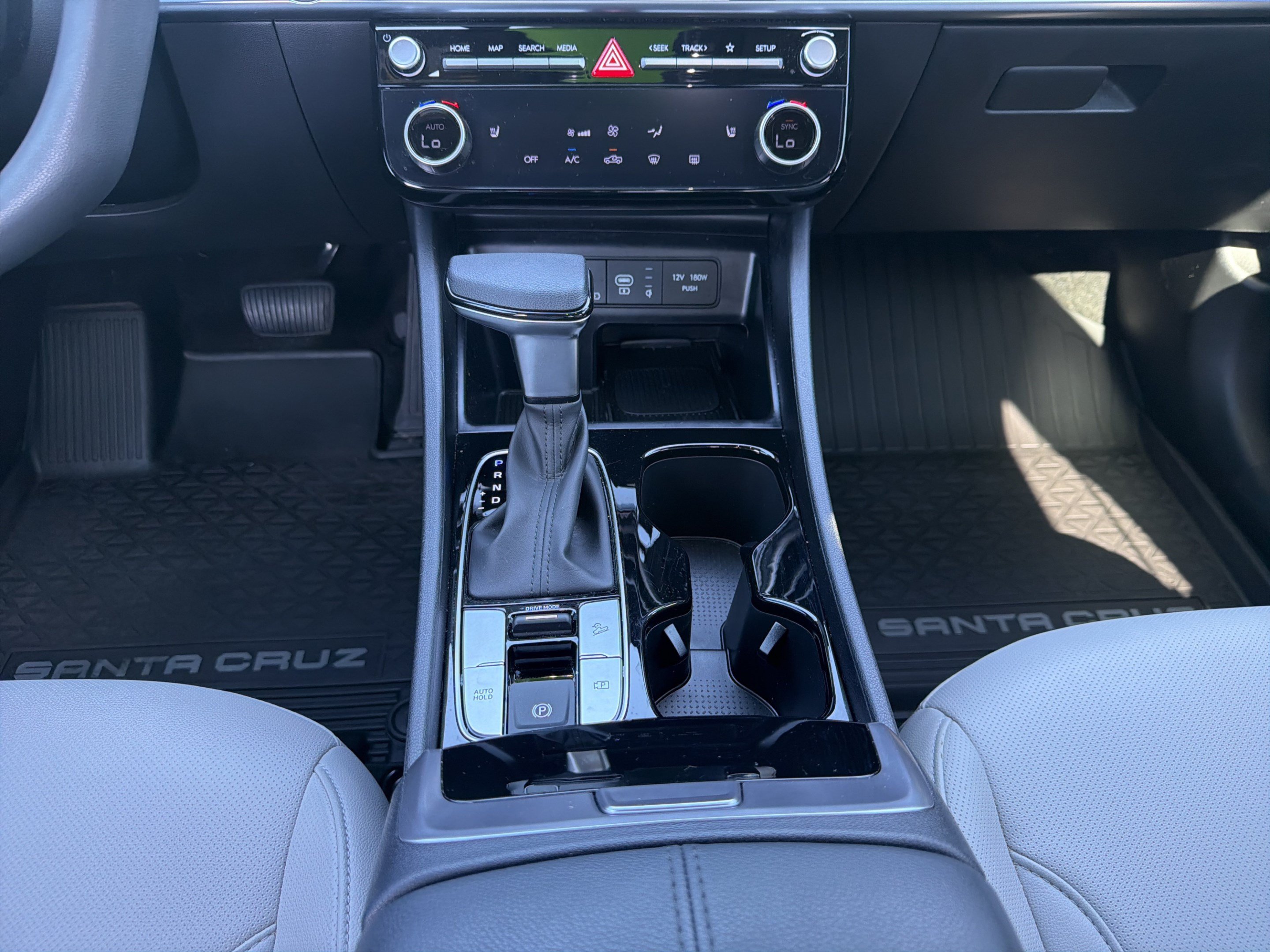 Certified 2025 Hyundai Santa Cruz SEL FWD image 11