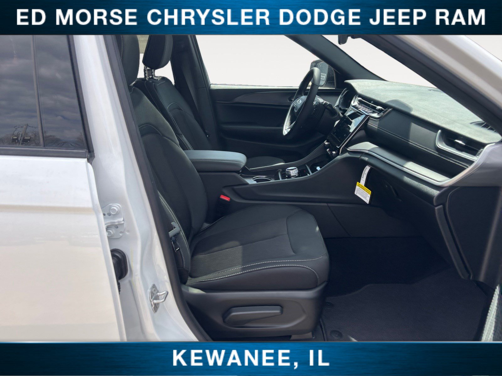 New 2026 Jeep Grand Cherokee Laredo X AWD/4WD image 15