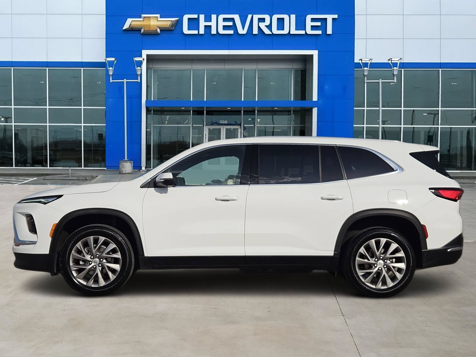 Certified 2026 Buick Enclave Preferred FWD image 3