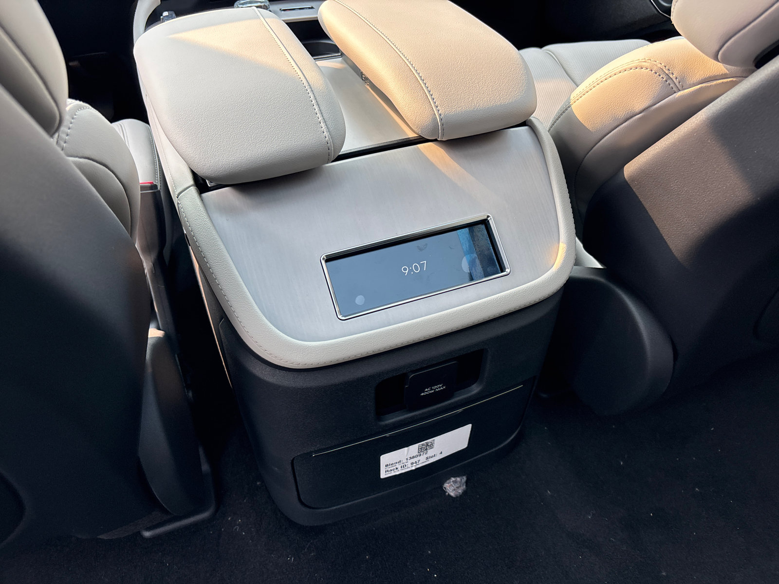 New 2026 Lincoln Navigator L Reserve AWD/4WD image 32
