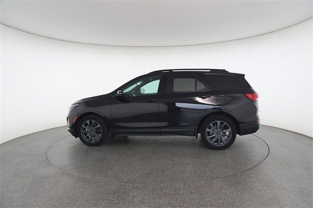 Used 2022 Chevrolet Equinox RS w/ Infotainment Package image 8