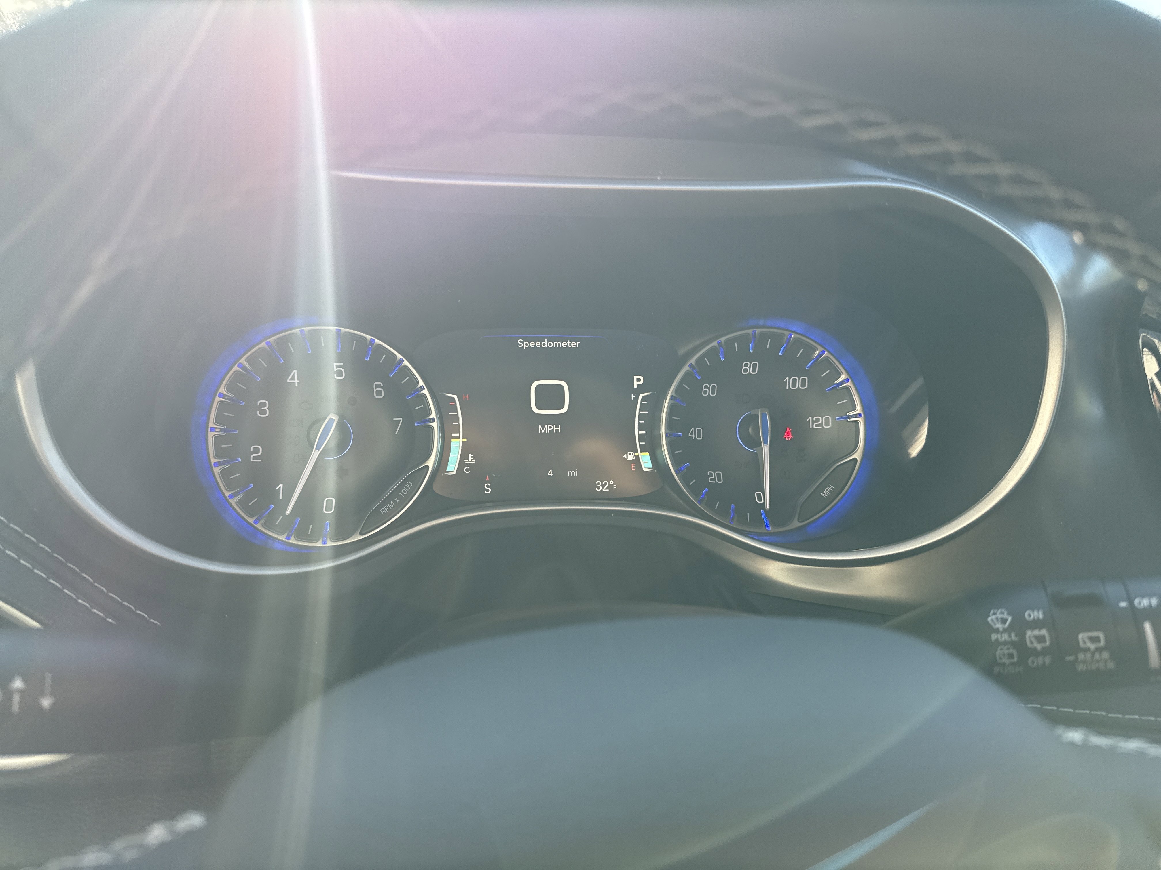 New 2026 Chrysler Pacifica Select image 21