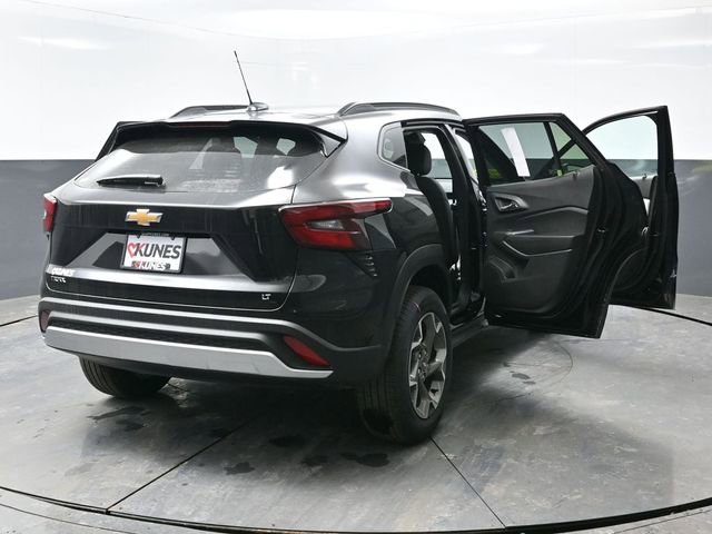 New 2026 Chevrolet Trax LT w/ Driver Confidence Package FWD image 55