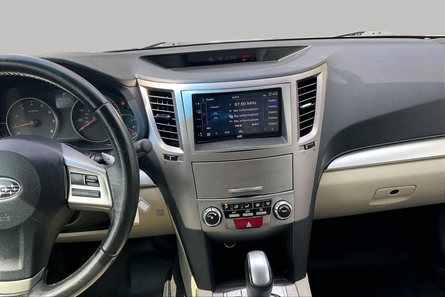 Used 2013 Subaru Outback 2.5i Premium AWD/4WD image 7