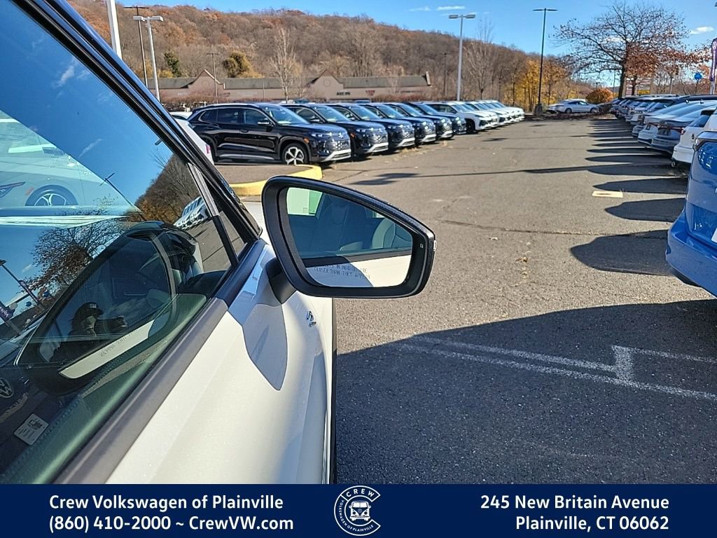 New 2026 Volkswagen Tiguan SE R-Line image 34