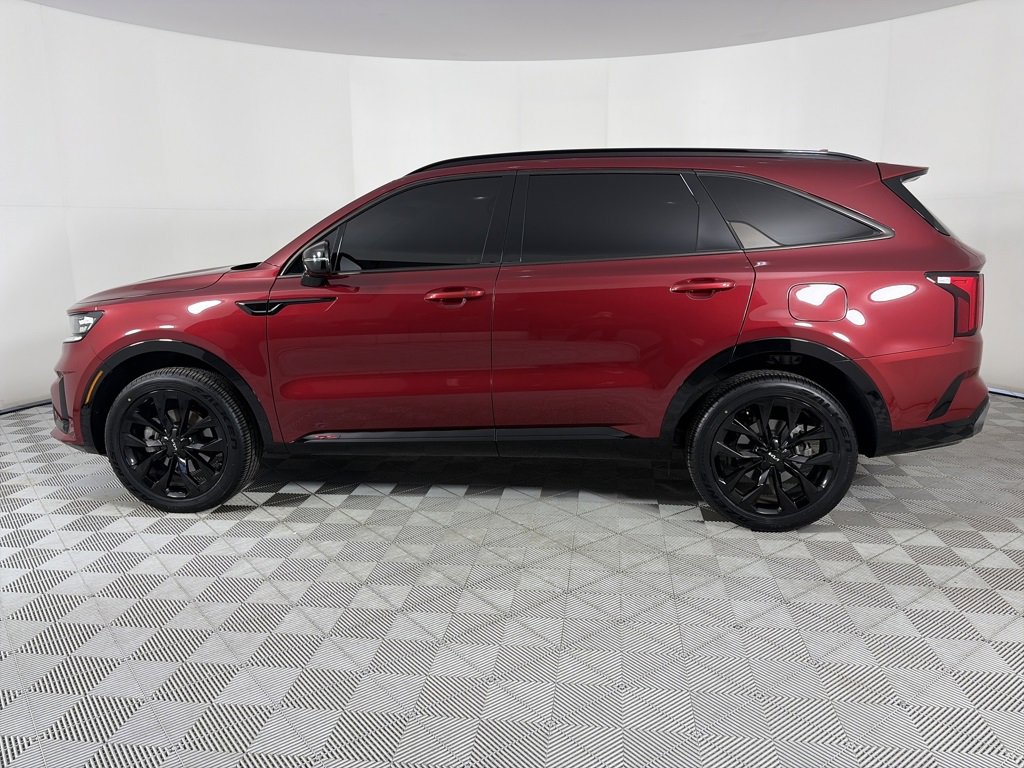 Used 2023 Kia Sorento SX image 4