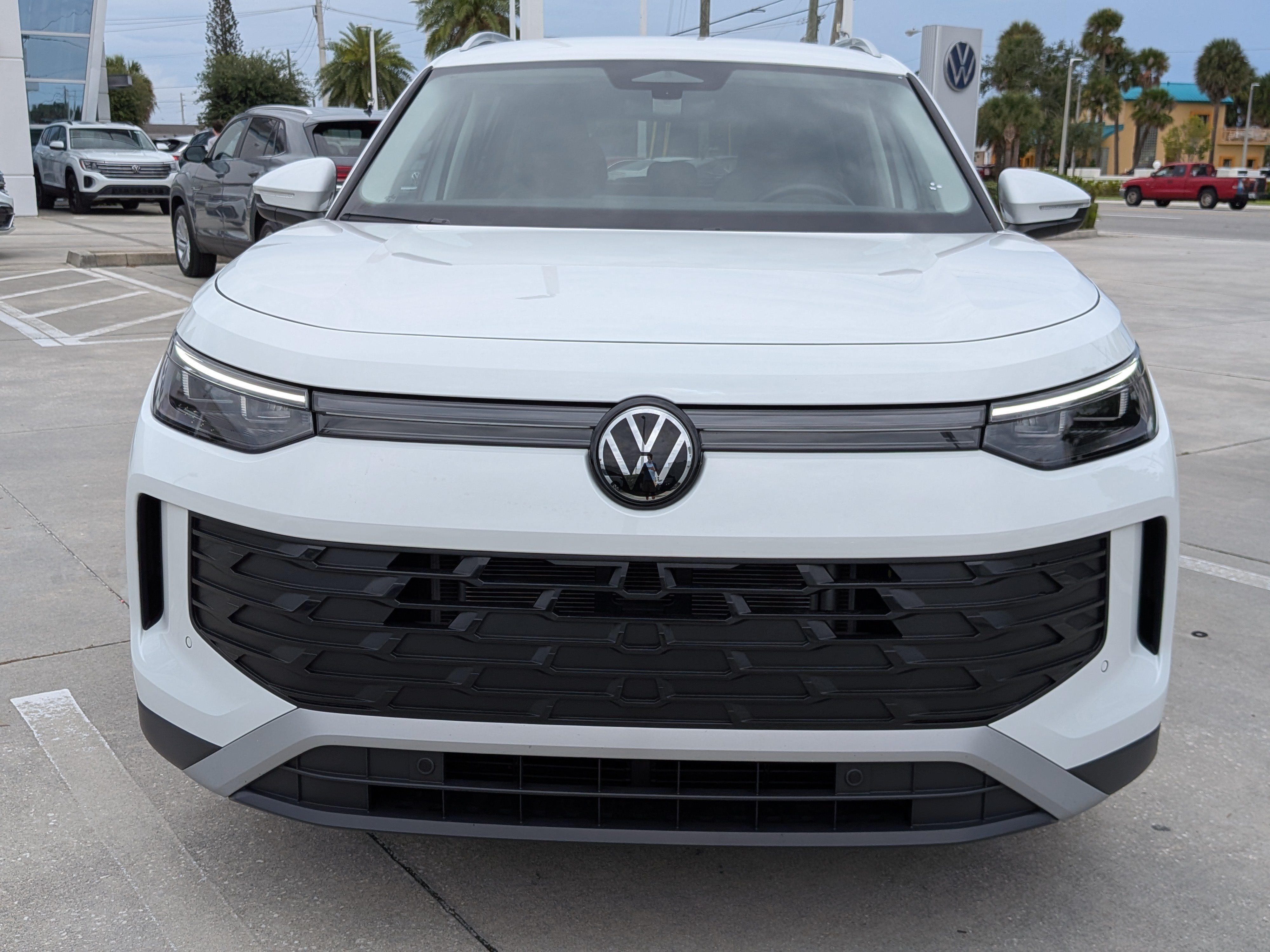 Used 2026 Volkswagen Tiguan S FWD image 8