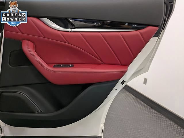 Used 2023 Maserati Levante GT AWD/4WD image 28