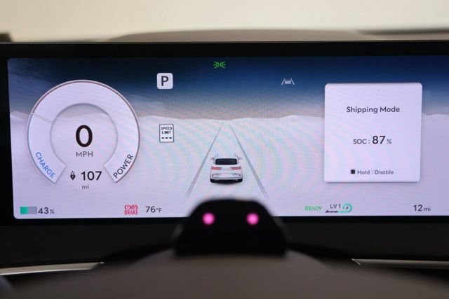 New 2027 Genesis Electrified GV70 Advance AWD/4WD image 31