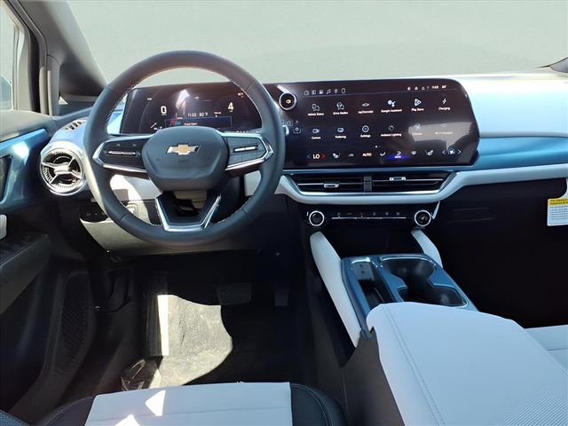 New 2026 Chevrolet Equinox EV LT image 14