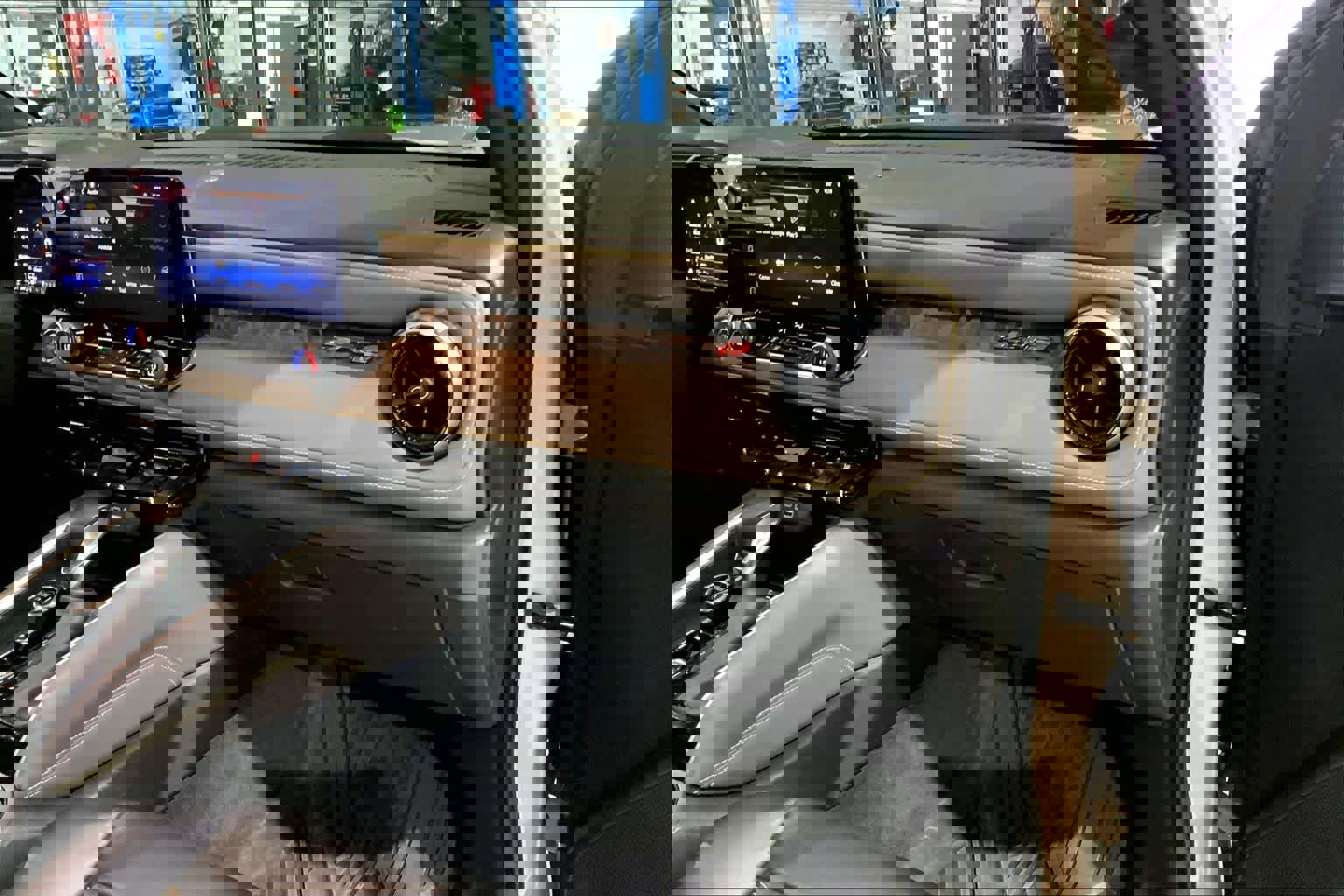 Certified 2024 Chevrolet Colorado ZR2 w/ ZR2 Bison Edition image 18