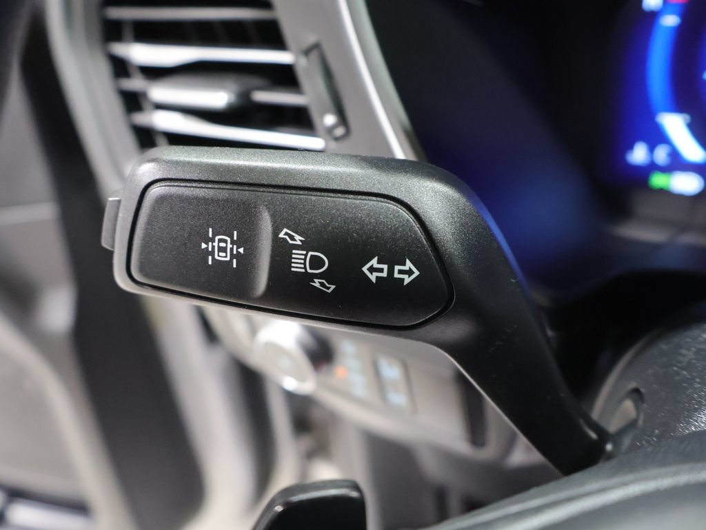 Used 2020 Ford Escape Titanium AWD/4WD image 40