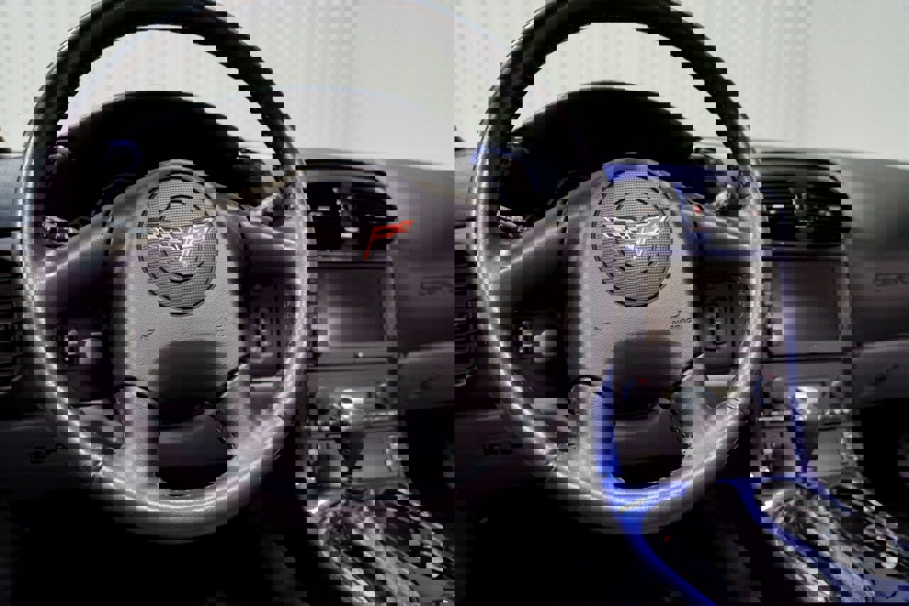 Used 2005 Chevrolet Corvette Convertible w/ Preferred Equipment Group image 17