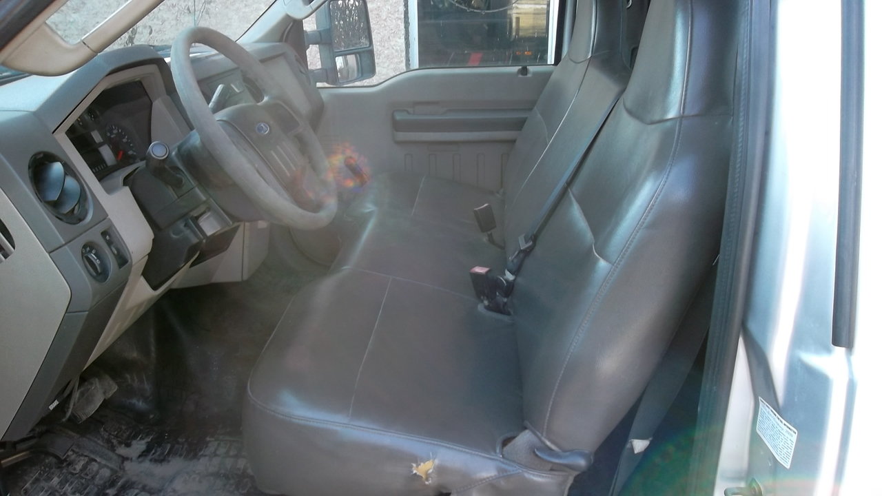 Used 2010 Ford F550 2WD Regular Cab Super Duty image 16
