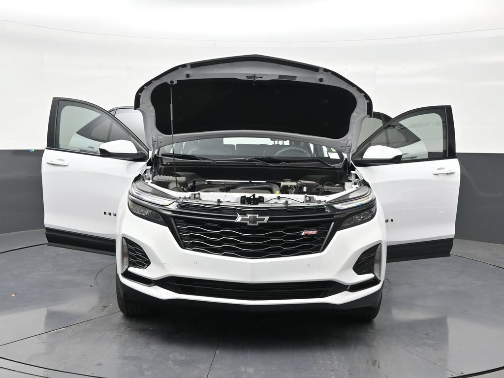 Used 2024 Chevrolet Equinox RS FWD image 32