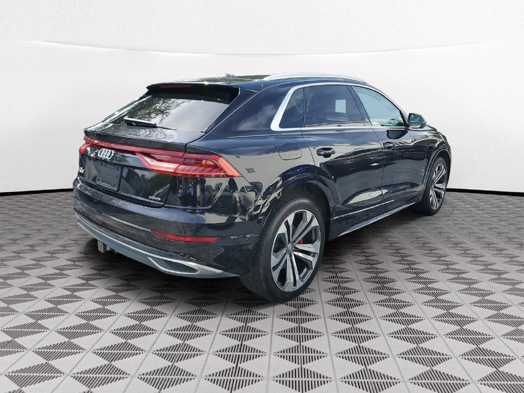 Used 2019 Audi Q8 Prestige w/ Luxury Package AWD/4WD image 6