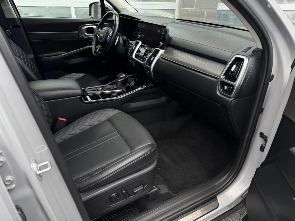 Used 2022 Kia Sorento SX Prestige AWD/4WD image 47