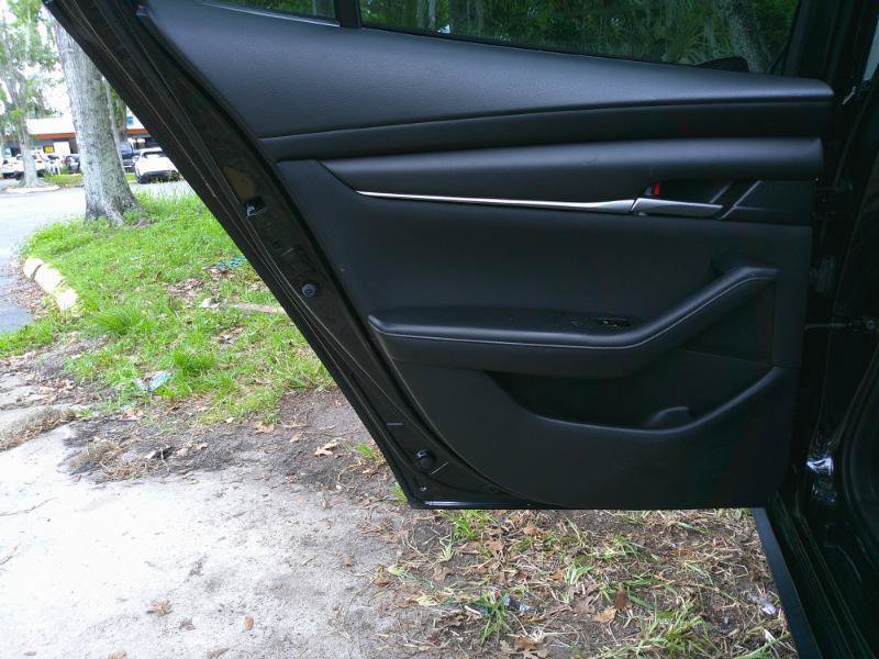 Used 2020 MAZDA MAZDA3 Sedan FWD image 24