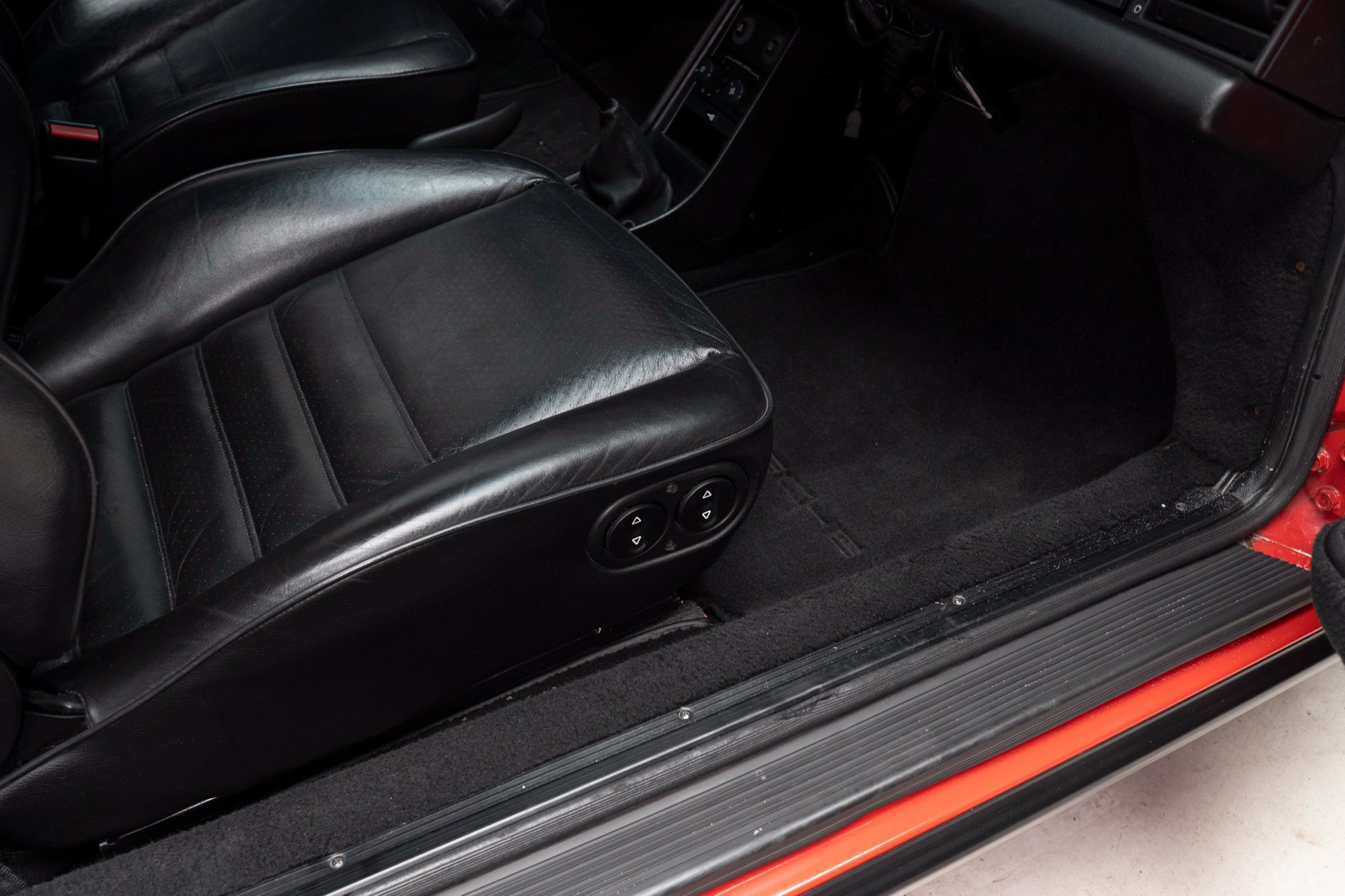 Used 1987 Porsche 911 Carrera RWD image 40