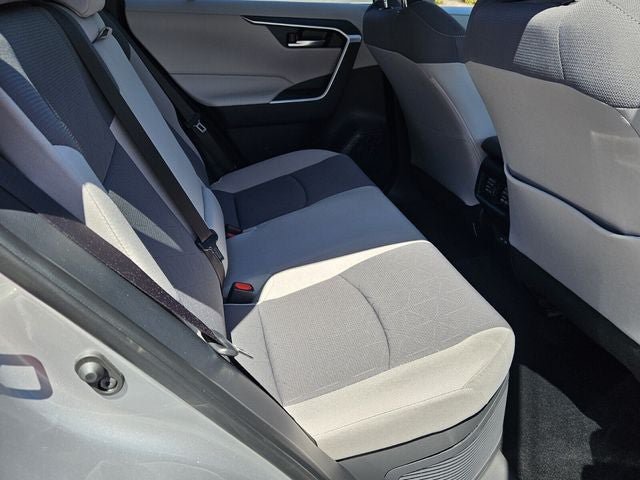 Used 2025 Toyota RAV4 XLE AWD/4WD image 14