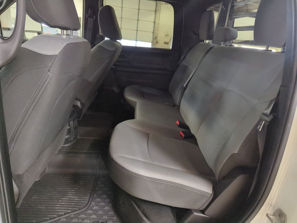 Used 2024 RAM 5500 Tradesman w/ Chrome Appearance Group image 17