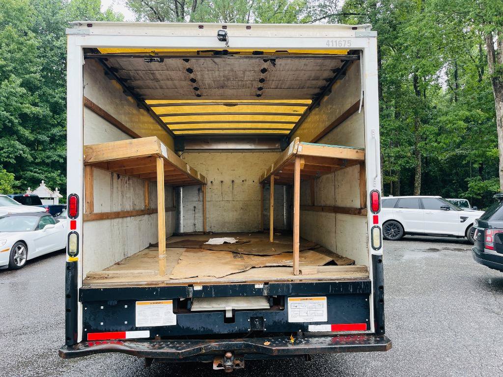 Used 2014 GMC Savana 3500 Extended RWD image 27