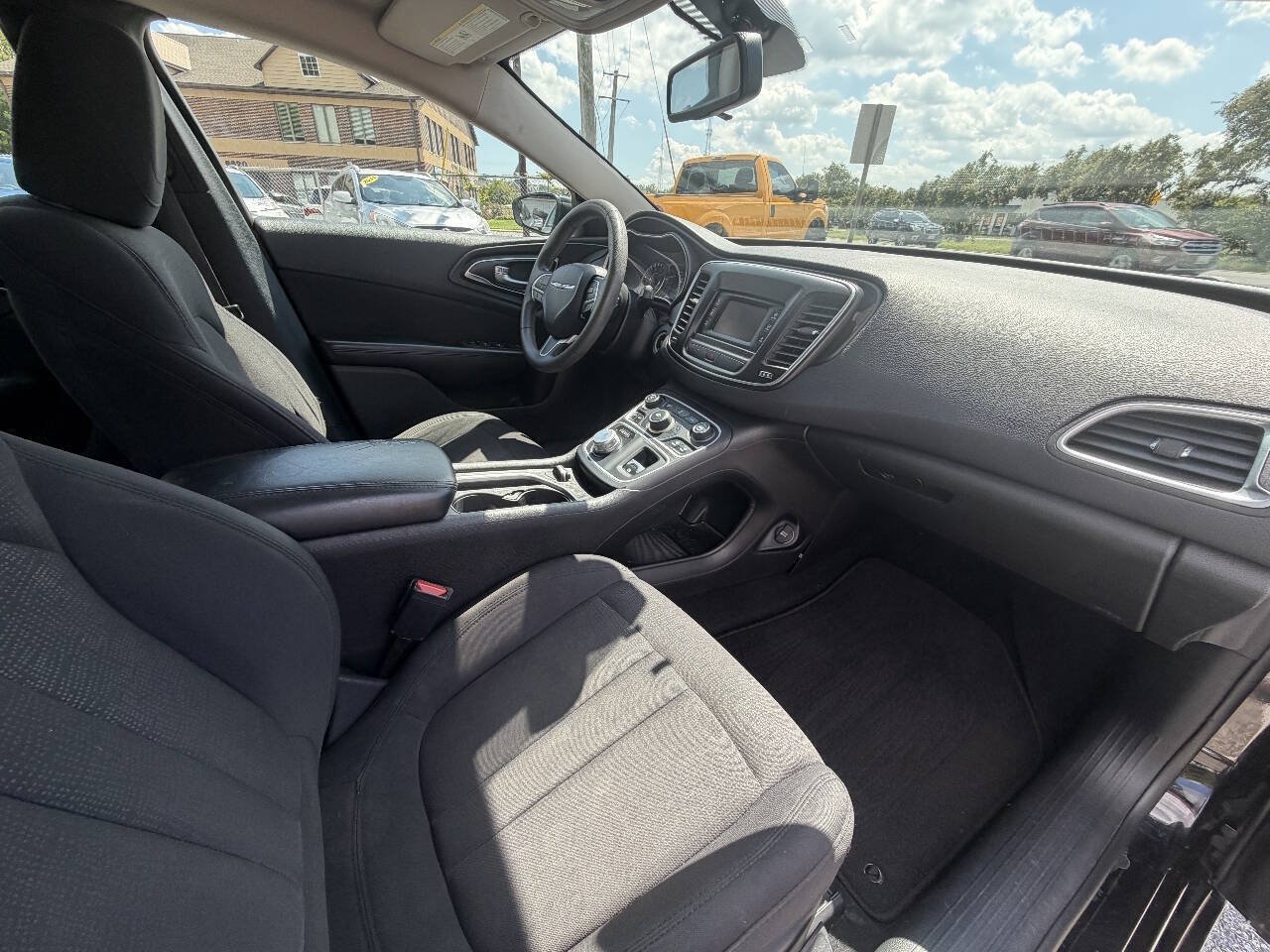 Used 2015 Chrysler 200 Limited FWD image 19