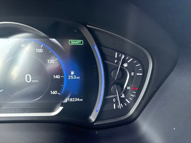 Used 2020 Hyundai Santa Fe SEL image 19