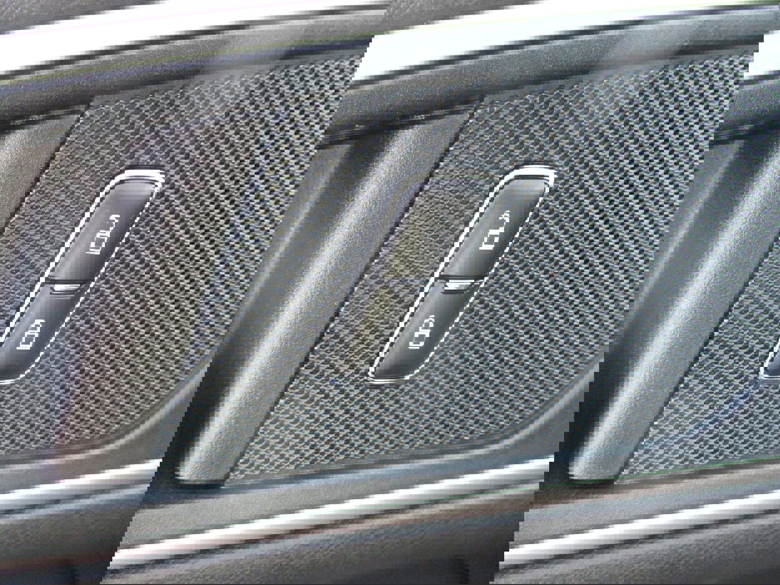 Used 2024 Ford Edge SEL w/ Convenience Package image 32