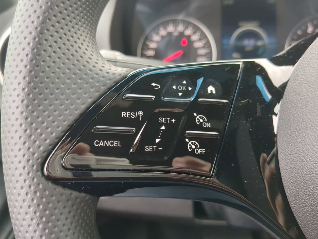 Used 2025 Mercedes-Benz Sprinter 2500 image 12