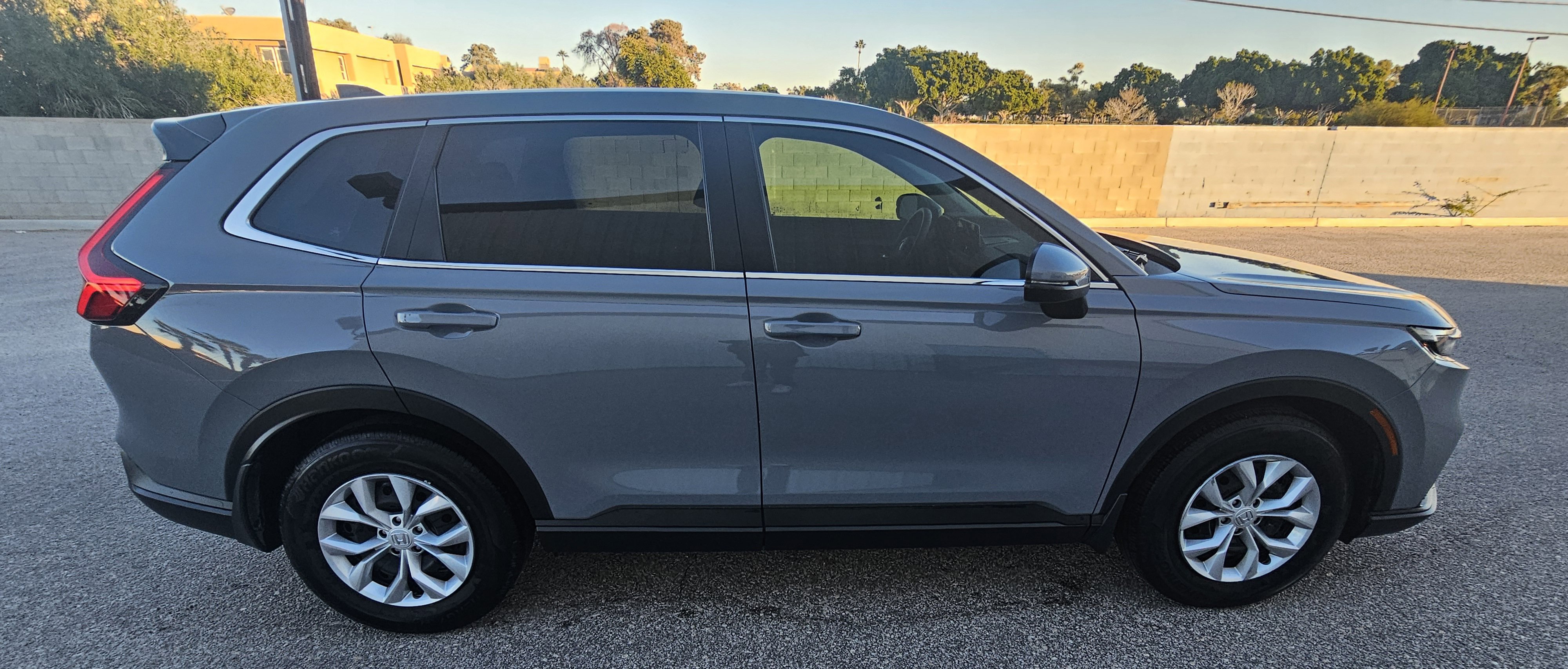 Certified 2023 Honda CR-V LX image 4