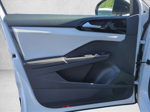 New 2027 Volkswagen Taos S FWD image 16