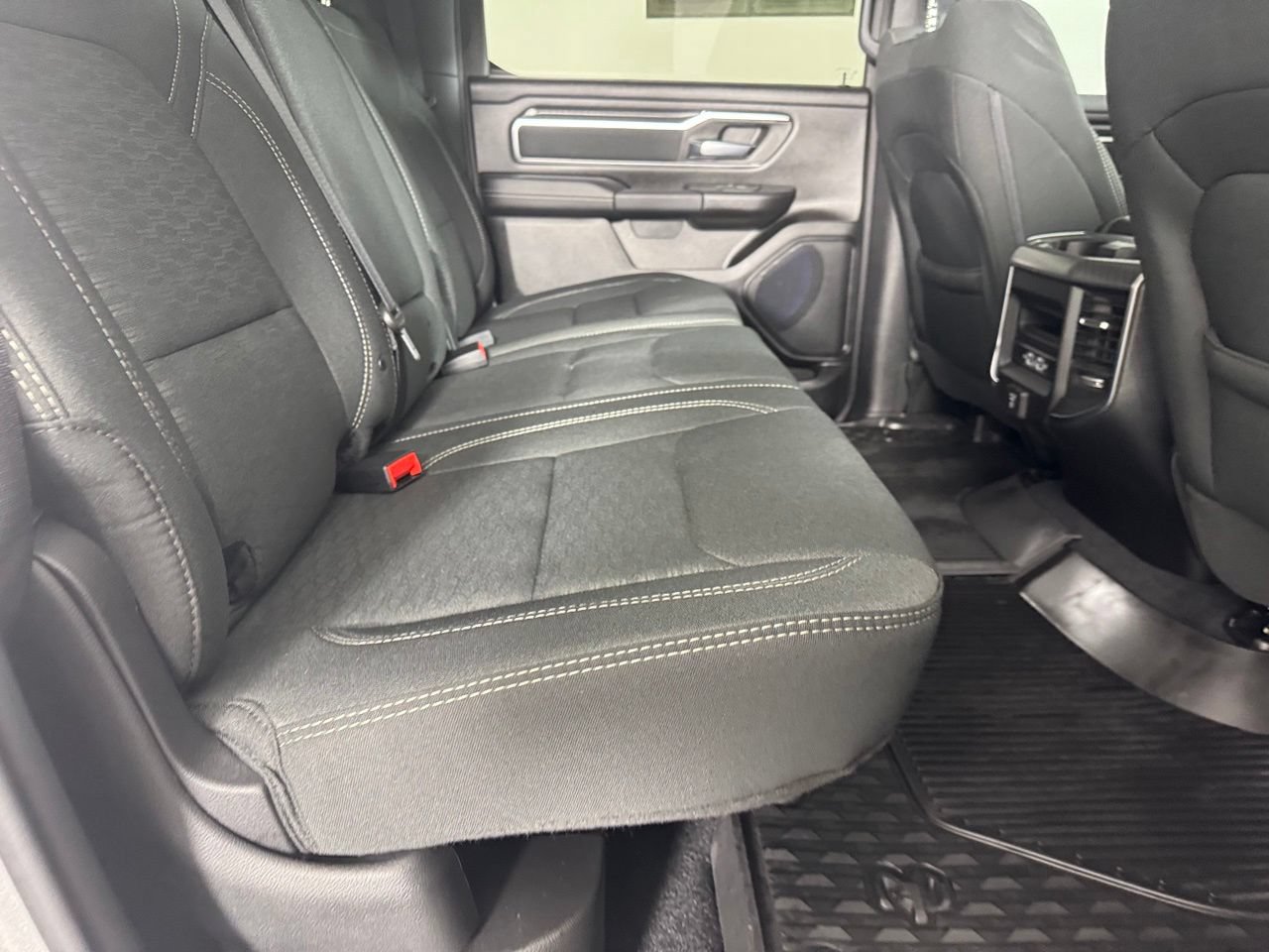 Used 2025 RAM 1500 Big Horn AWD/4WD image 37