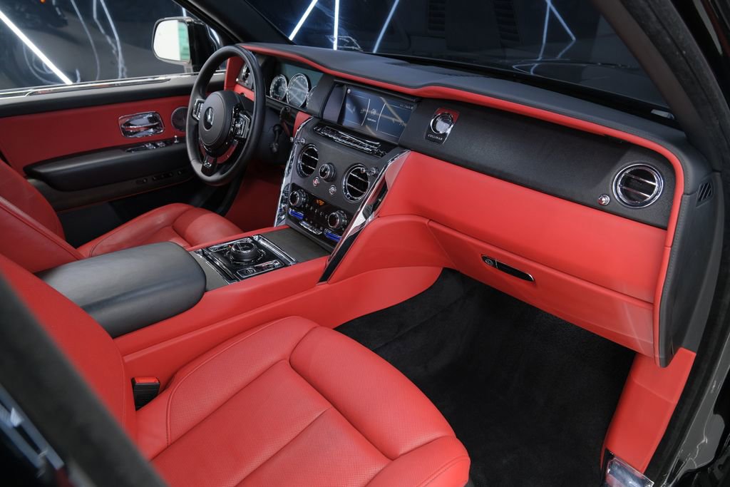 Used 2019 Rolls-Royce Cullinan AWD/4WD image 28