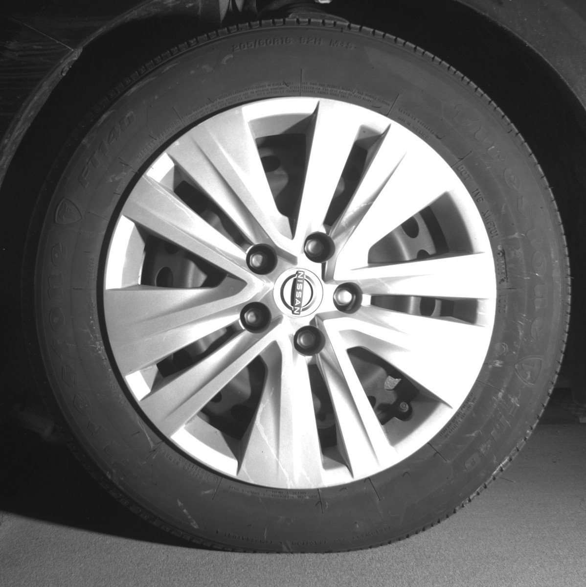 Used 2025 Nissan Sentra S image 12