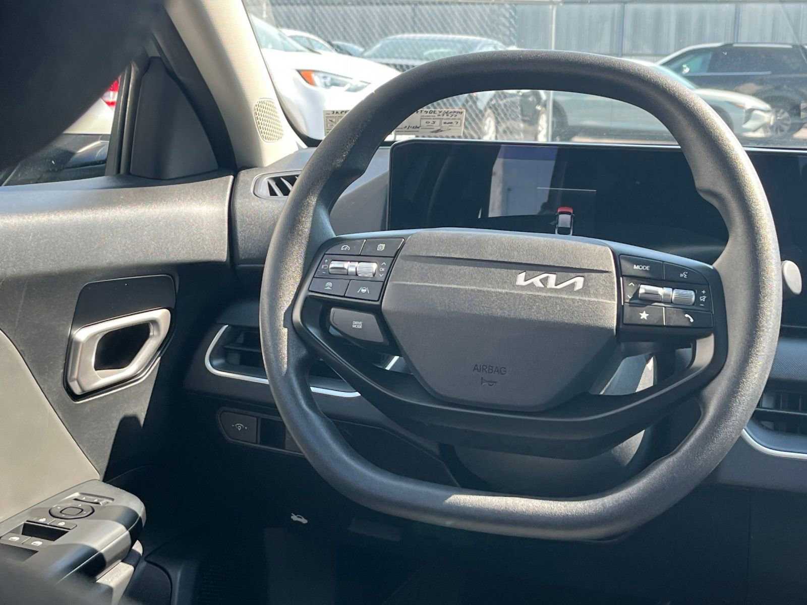 Used 2025 Kia K4 FWD image 28