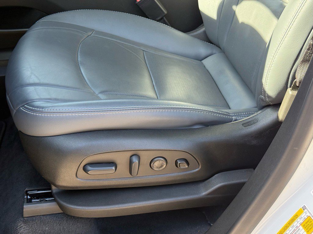 Certified 2024 Buick Enclave Premium image 17