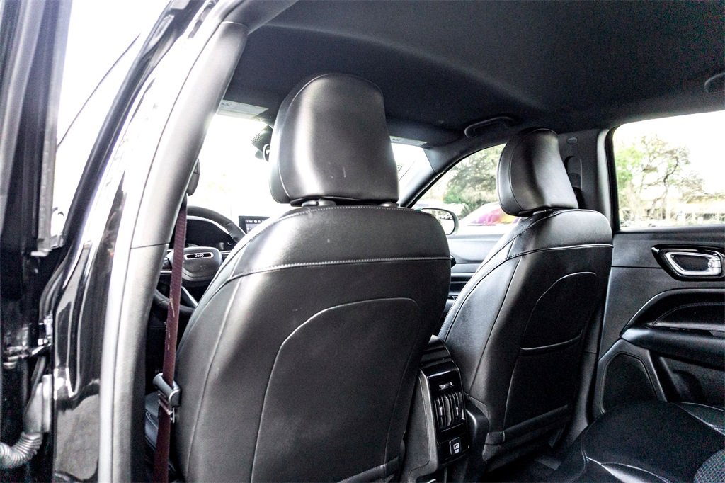 New 2025 Jeep Compass Latitude w/ Altitude Special Edition image 28