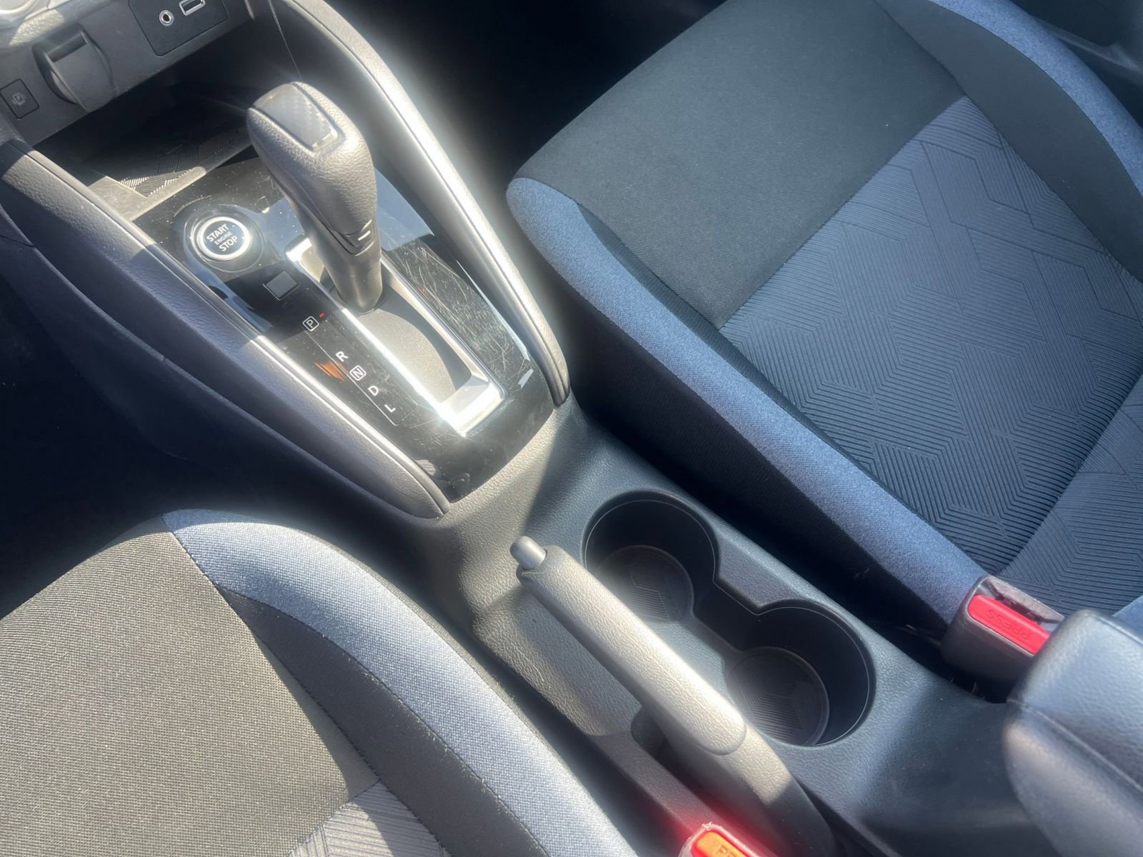 Used 2025 Nissan Versa SV image 36