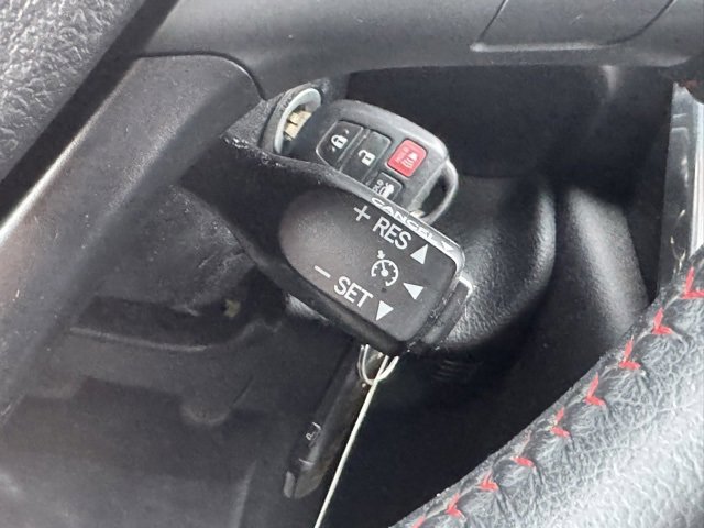 Certified 2016 Toyota Camry SE image 26