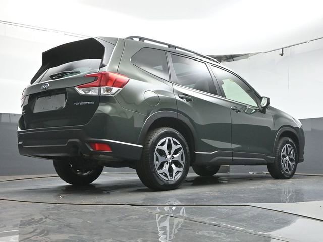 Used 2023 Subaru Forester Premium image 39